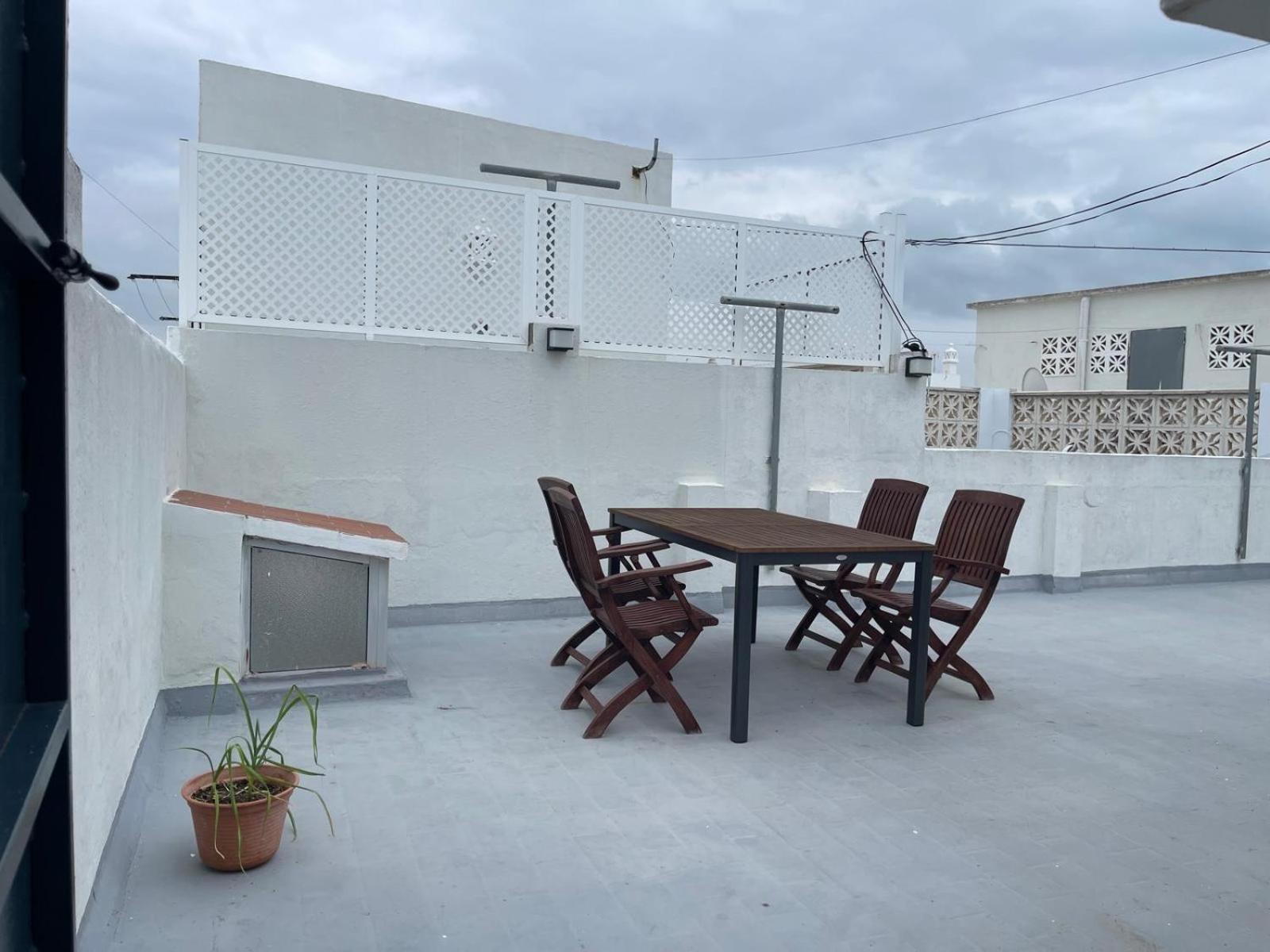 Apartamentos La Higuera 2 Rota Exterior photo